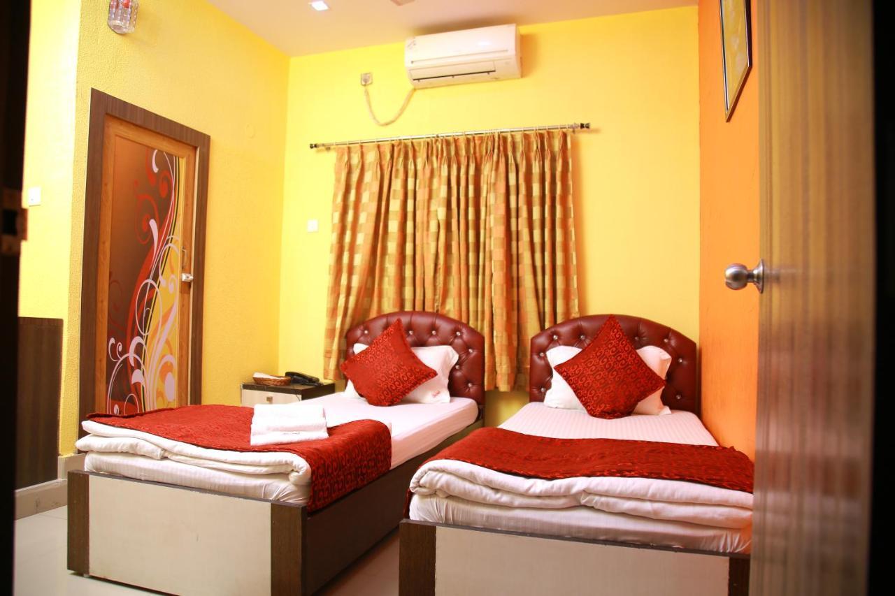 Babul Hotel Kalkutta Exterior foto