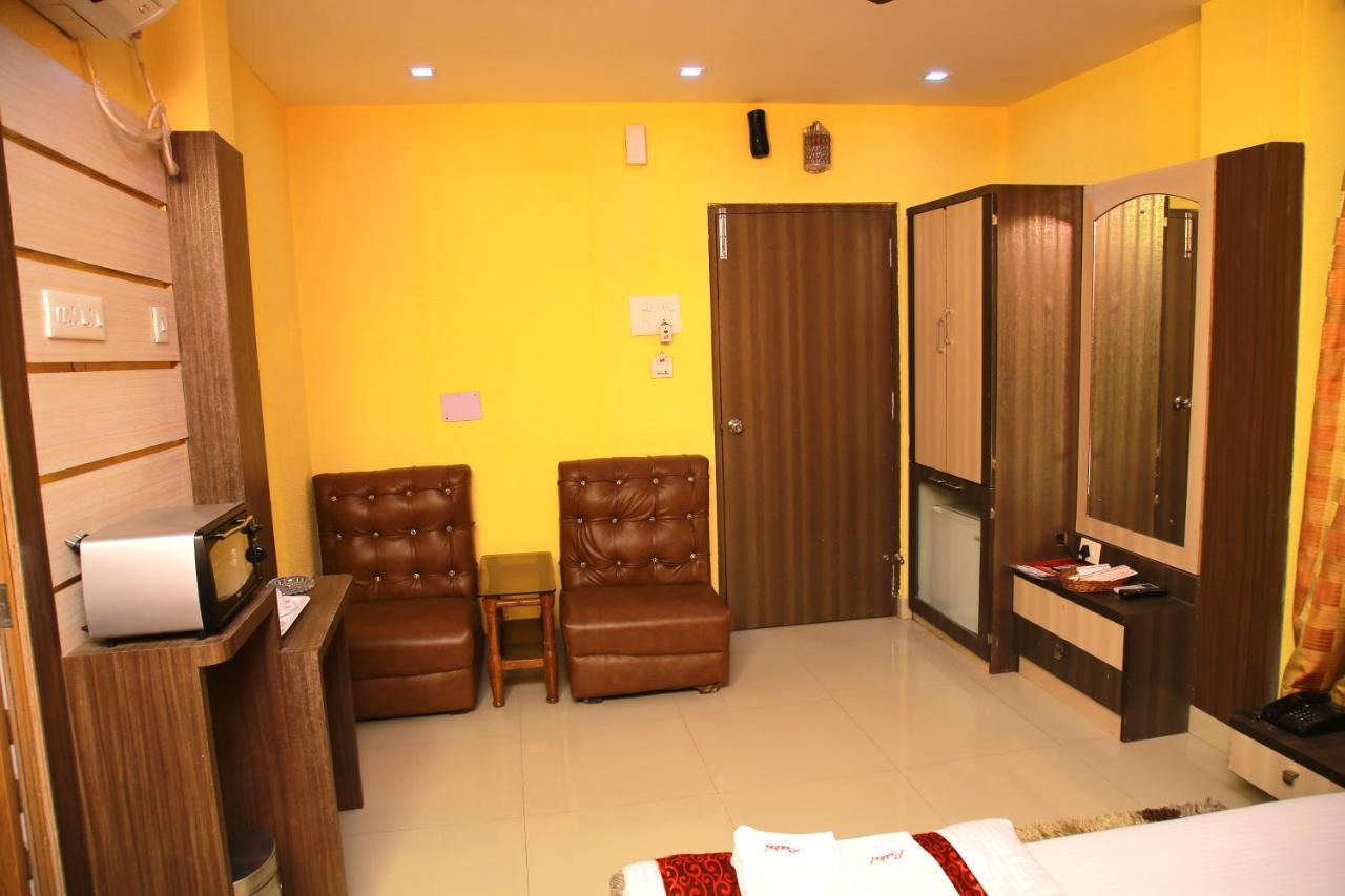Babul Hotel Kalkutta Exterior foto