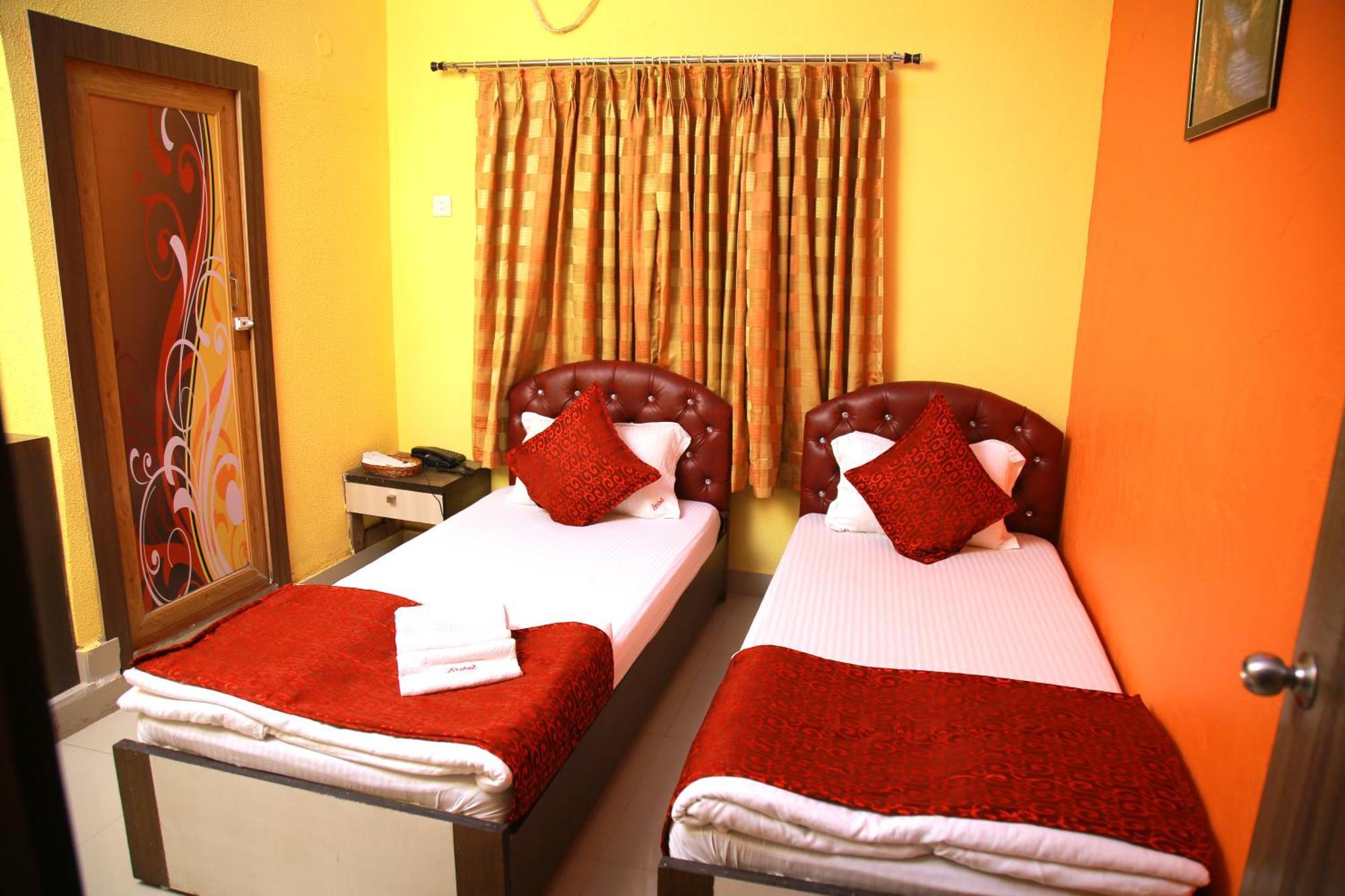Babul Hotel Kalkutta Exterior foto